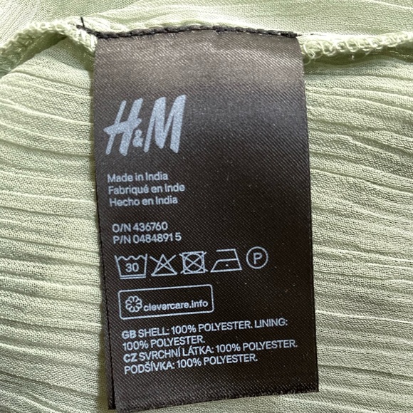 H&M Ruffle Detail Blouse - Picture 5 of 5